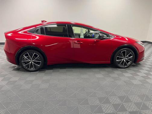 2023 Toyota Prius XLE