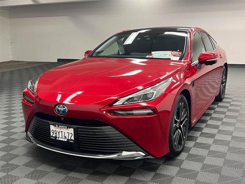 2022 Toyota Mirai Base