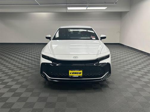 2025 Toyota Crown XLE