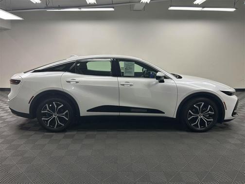 2025 Toyota Crown XLE