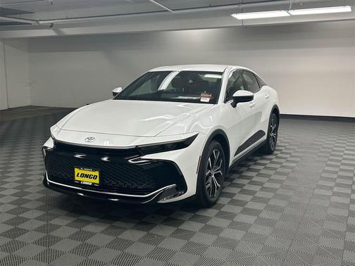 2025 Toyota Crown XLE