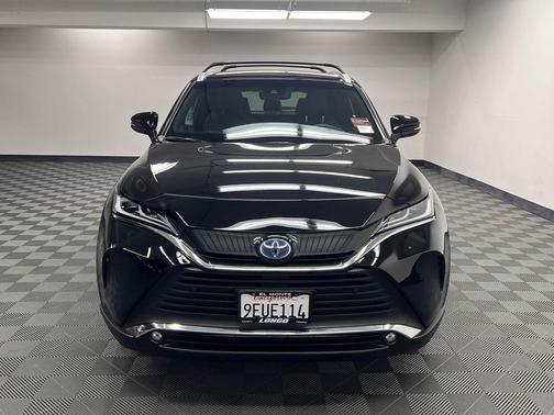 Black 2023 Toyota Venza XLE