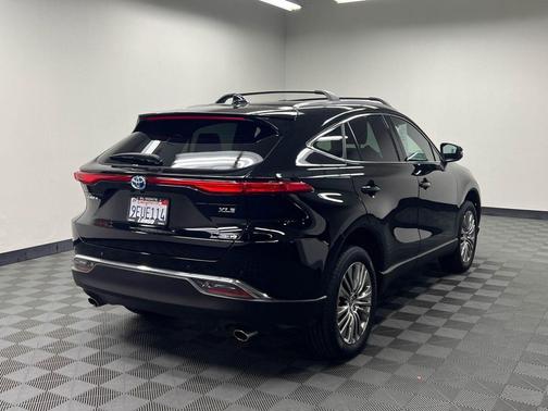 Black 2023 Toyota Venza XLE