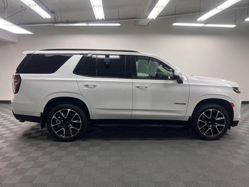 Iridescent Pearl Tricoat 2023 Chevrolet Tahoe 4WD RST