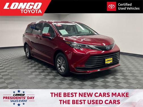 2024 Toyota Sienna LE
