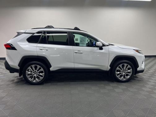 Wind Chill Pearl 2024 Toyota RAV4 XLE Premium