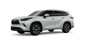 Wind Chill Pearl 2026 Toyota Highlander Hybrid XLE