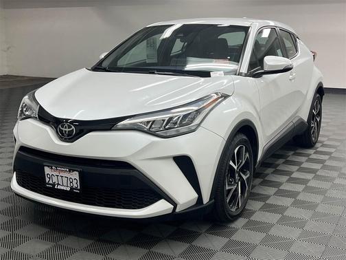 Wind Chill Pearl 2022 Toyota C-HR XLE