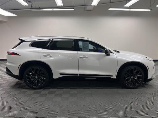 2025 Toyota Crown Signia Limited