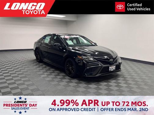 2022 Toyota Camry SE