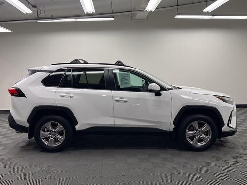 Ice Cap 2023 Toyota RAV4 XLE