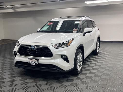 Wind Chill Pearl 2023 Toyota Highlander Hybrid Limited