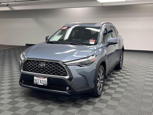 2023 Toyota Corolla Cross XLE