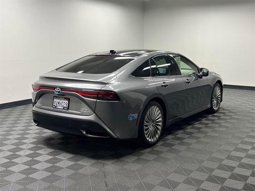 2021 Toyota Mirai Base