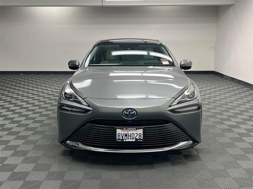 2021 Toyota Mirai Base