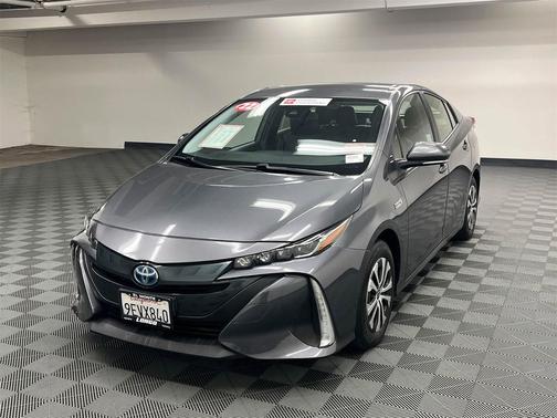 2022 Toyota Prius Prime XLE