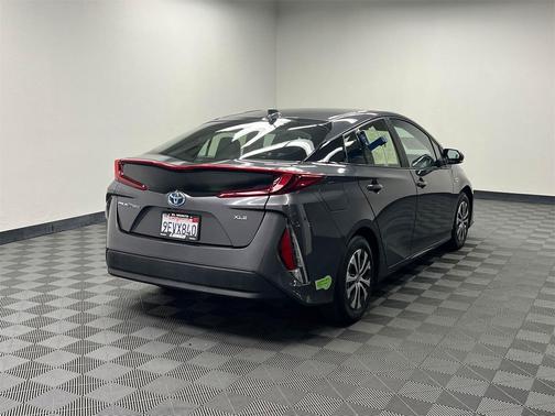 2022 Toyota Prius Prime XLE