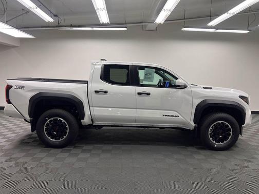 Ice Cap 2026 Toyota Tacoma Hybrid TRD Off Road