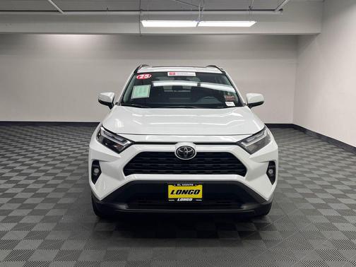 Wind Chill Pearl 2025 Toyota RAV4 XLE Premium