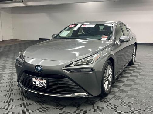 Heavy Metal 2022 Toyota Mirai Base