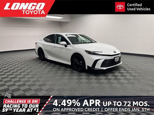 2025 Toyota Camry SE