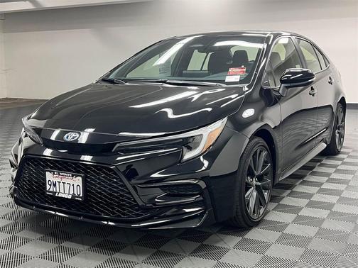 2024 Toyota Corolla Hybrid SE