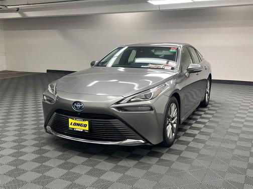 2022 Toyota Mirai Base
