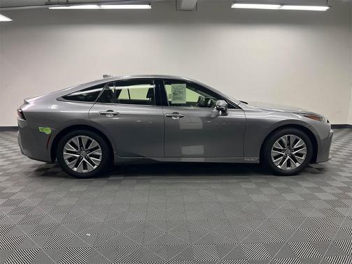 2022 Toyota Mirai Base