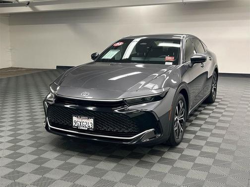 2023 Toyota Crown XLE