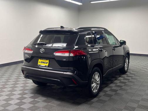 Jet Black 2025 Toyota Corolla Cross LE
