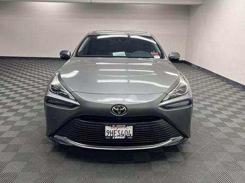 Heavy Metal 2023 Toyota Mirai Base