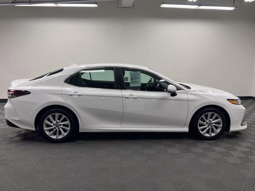 Ice Cap 2023 Toyota Camry LE
