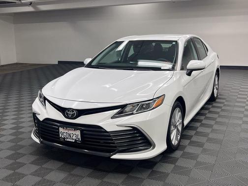 Ice Cap 2023 Toyota Camry LE