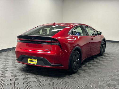 2024 Toyota Prius LE