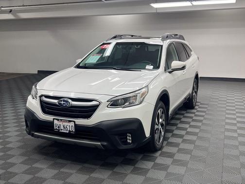 Crystal White Pearl 2021 Subaru Outback Limited