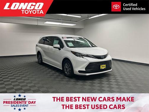 2024 Toyota Sienna LE