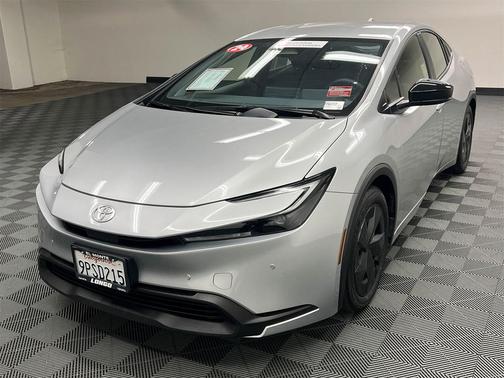 2024 Toyota Prius LE