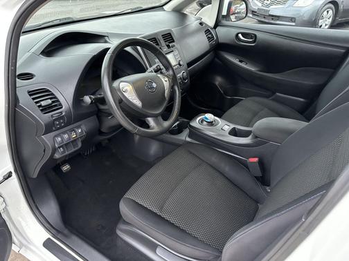 2015 Nissan Leaf S