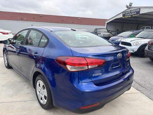 Deep Sea Blue 2017 Kia Forte LX