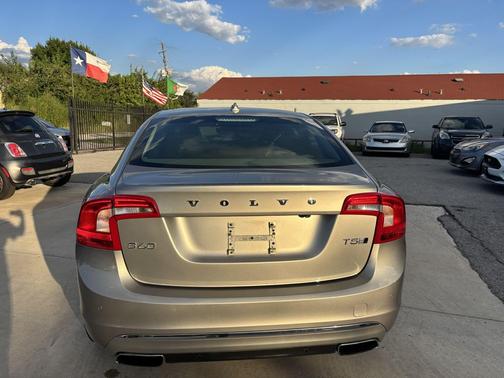 2016 Volvo S60 Inscription T5 Premier
