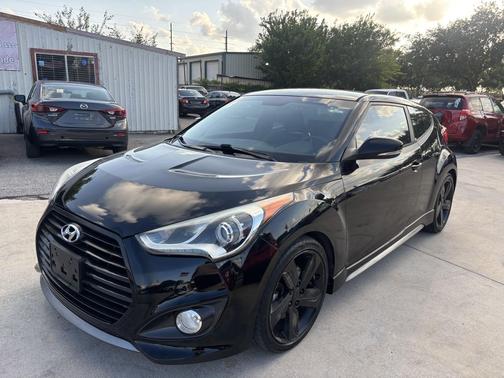 Ultra Black Pearl 2015 Hyundai Veloster Turbo