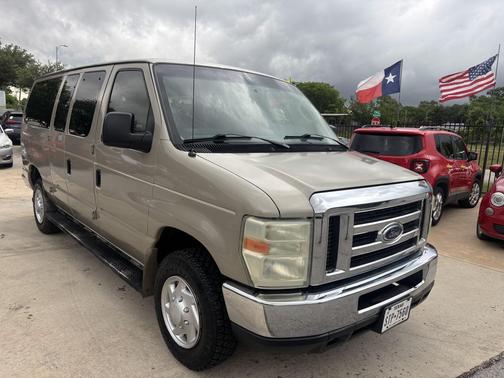 Pueblo Gold Metallic 2011 Ford E350 Super Duty XLT