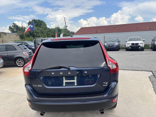 Blue 2012 Volvo XC60 T6 R-Design Platinum