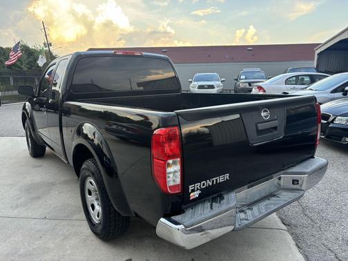 2016 Nissan Frontier S