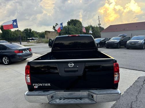 2016 Nissan Frontier S