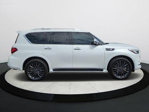 2022 INFINITI QX80 SENSORY AWD