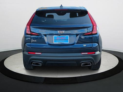 2022 Cadillac XT4 Luxury