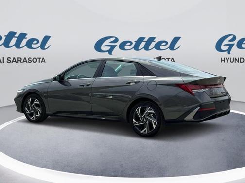 2025 Hyundai ELANTRA HEV Limited