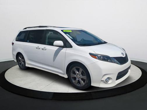 2017 Toyota Sienna SE