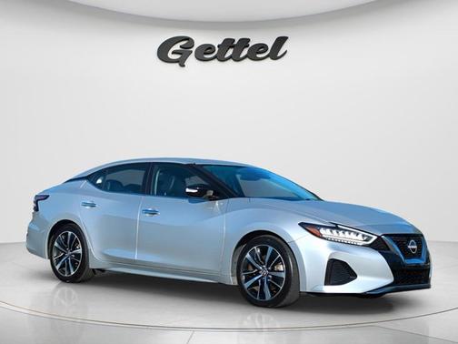 Brilliant Silver Metallic 2023 Nissan Maxima SV Xtronic CVT